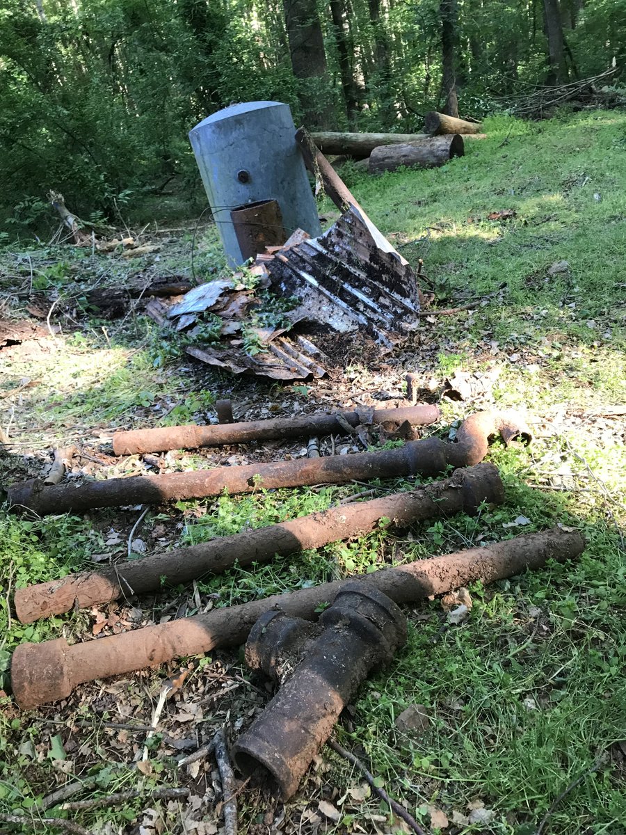 gene_hobbs's tweet photo. Day 5/7 #mylifeinpictures #BackyardArcheology #OldStill #MoonshineStill #ChathamCoHistory
Challenged by: @randaline
I challenge: @UnderwaterLance https://t.co/DejTFfO0br