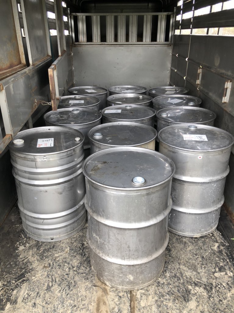 tripled_dfarms's tweet photo. All loaded up and ready for sale! #pamaplesyrup #organicmaplesyrup https://t.co/W9weoBgTe3