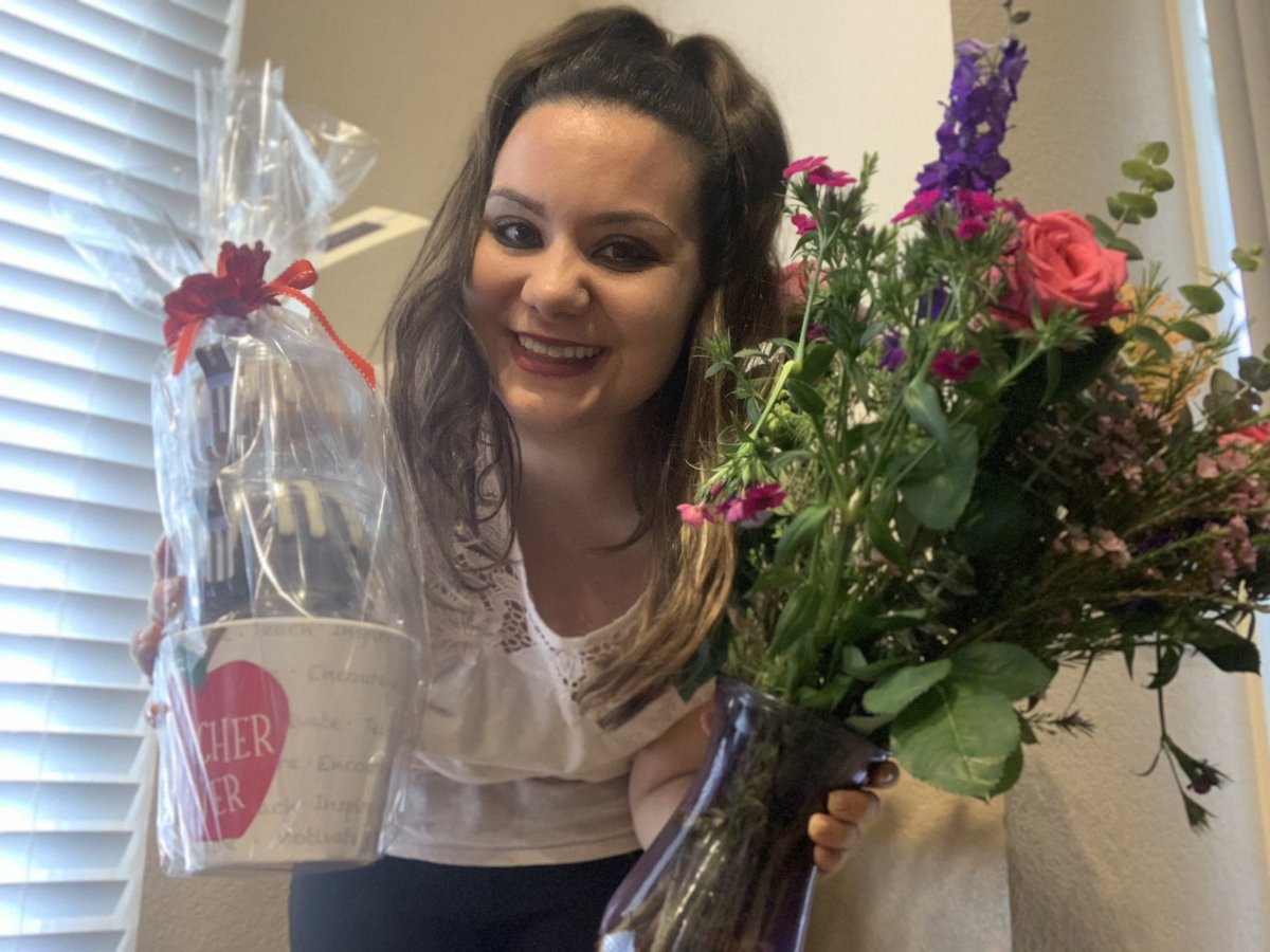#TeacherAppreciation Day 4: Today, I was surprised with a beautiful bouquet of flowers and a tier of delicious @nothingbundtcakes. My Room Parents and Scholars have truly gone above and beyond in spoiling me this entire week. Have I mentioned how blessed and grateful I am?? 💕