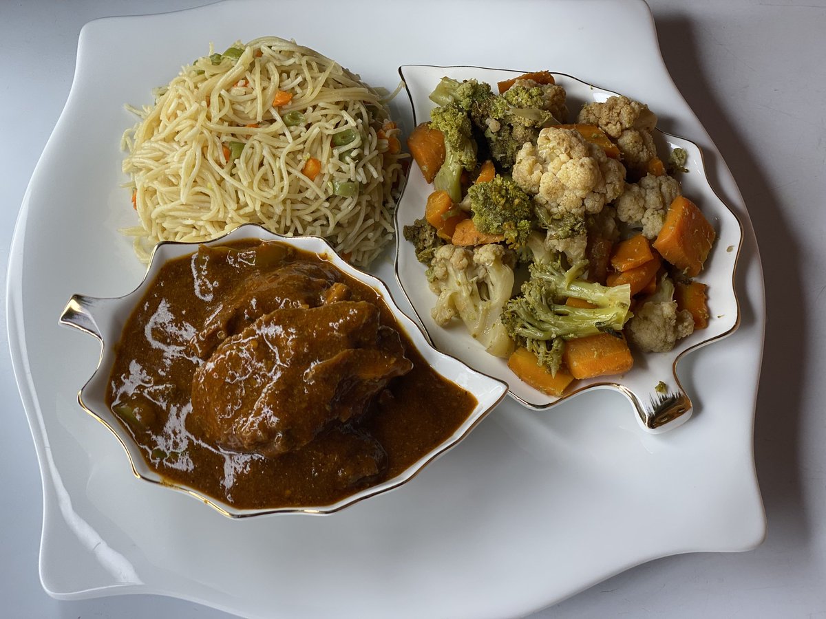 Day 12: White Spaghetti with Chicken gravy, spiced Stir-fry veggies, Crepe chicken wrap, catfish pepper soupDrink: Zobo