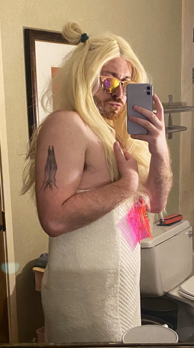nickwaka24's tweet photo. before vs after listening to Malibu by Kim Petras https://t.co/rA0aQ40ofs