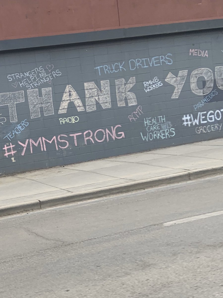 Colleendubh's tweet image. Downtown tonight! What a thank you #FMPSDLearningAtHome #FMPSD @fmpsd @LiteracyWire @MzJonesJ @janet_janetlf @dantulk