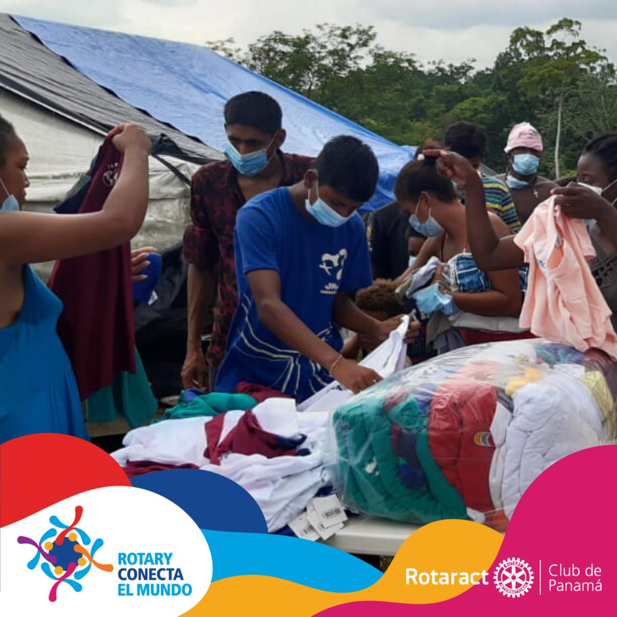 Rotaract_Panama's tweet photo. Hoy realizamos  la entrega de las 4,200 prendas de ropa con el apoyo de @senafrontpanama y  @OIMCentroAmer beneficiando a los migrantes varados en los albergues  de la provincia de Darién. https://t.co/09NTXoUUC6