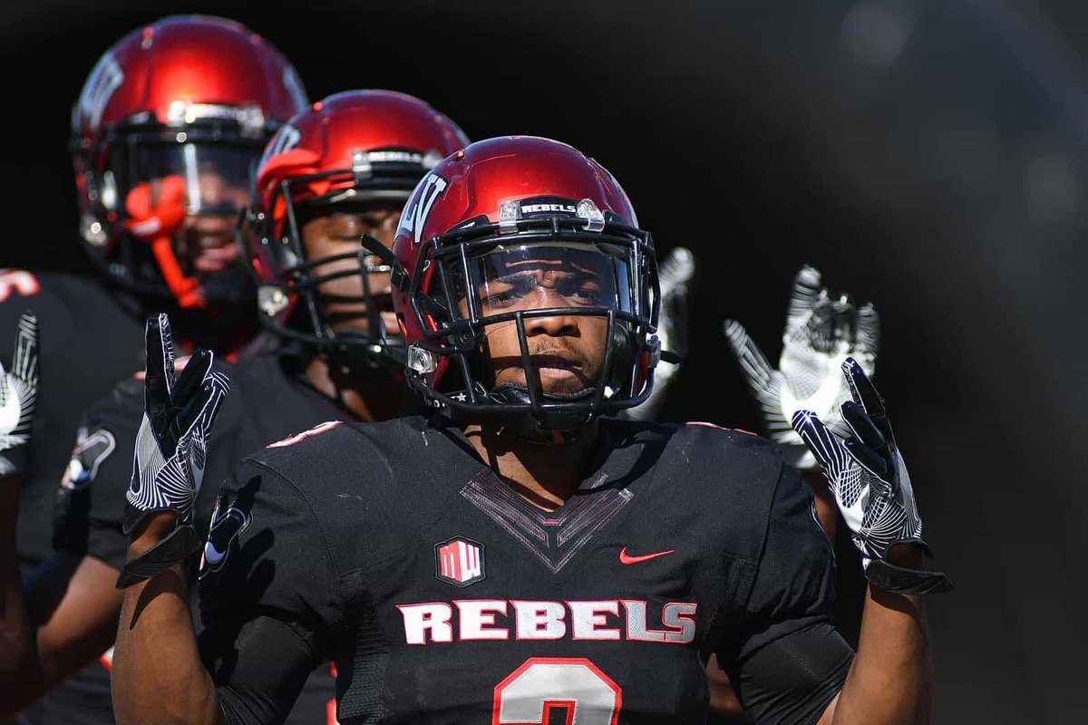 Shadygreen9's tweet photo. Blessed to receive my 4th division 1 offer from the University of Nevada Las Vegas thanks to @coachscottmb @unlvfootball https://t.co/aT9Vz9pEJj