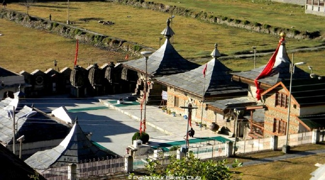 Mahender_Chem's tweet photo. To become Powerful one has to worship Power -"Shakti". 

Pandavas also worshiped at this place In these 5 temples.1st temple was used by Yudhishthira 2nd -Bhima 3rd- Arjuna, 4th-Nakula and last by Sahdeva. 

#SanataniYoddha https://t.co/ewl9sWxgO8