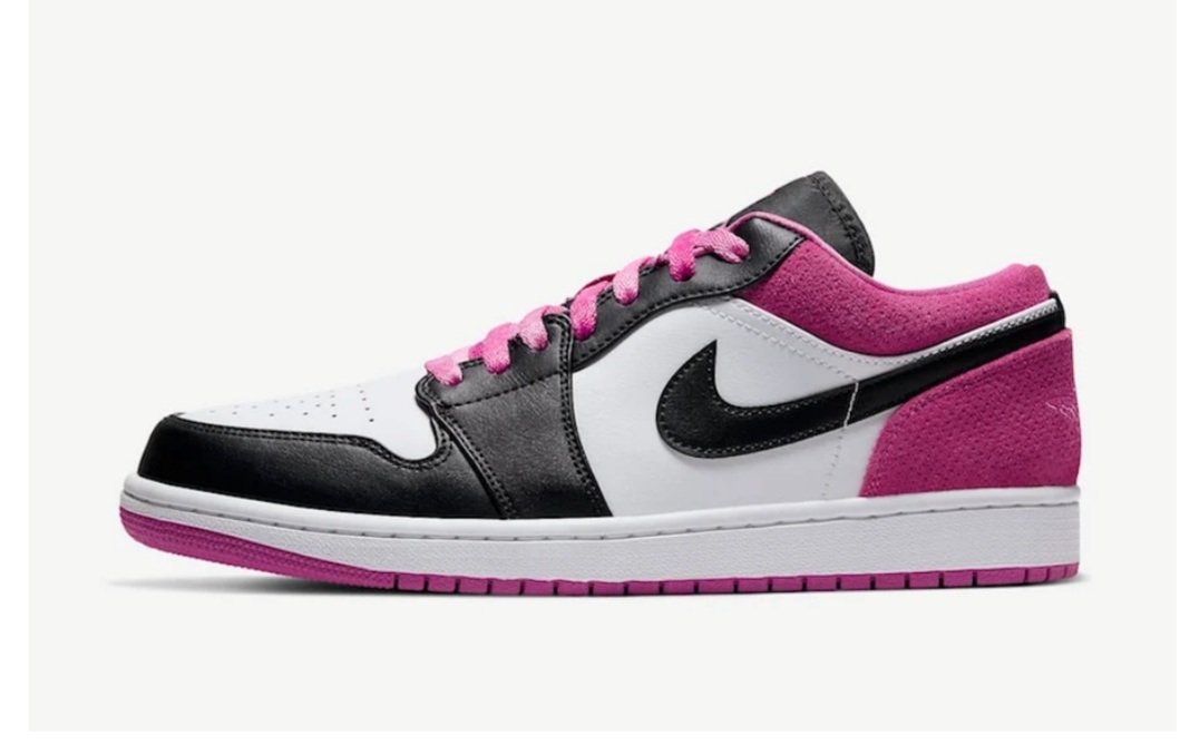 There is no better feeling than getting a new pair of Js. Just ordered these babies. #jordan1 #livemagentachallenge #day7