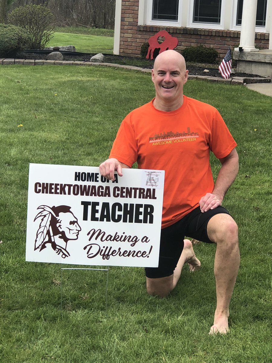 PrincipalSzipp's tweet photo. Teacher Appreciation....Another set of AMAZING teachers! Many more tomorrow, stay tuned!
#cheekhs https://t.co/WUsOudIrTj