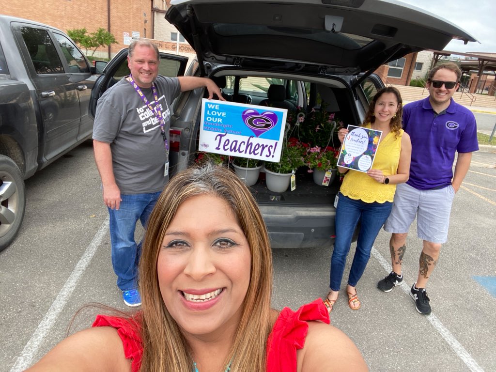 educategalore's tweet photo. I have the most incredible rock star leadership team! We embarked on a mission to visit our #teachers at their homes &amp; deliver some love! 💜#TeacherAppreciationWeek2020 #LoveWorks #Joyfulleaders #weareoneteam #ChampionsForStudentsAndTeachers #principalsinaction #NextLevelImpact https://t.co/rjj768FzHe