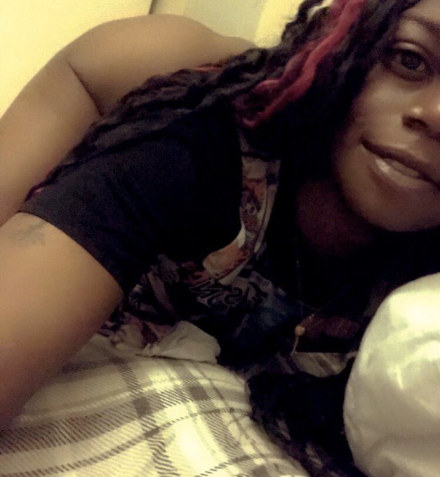 &ldquo;Face down...Ass Up... That&rsquo;s The Way I like to fuck&rdquo;   But y&rsquo;all don&rsquo;t hear me tho 🤷🏽&zwj;♀️ Like and retweet<a href="/tag/prettyinpink"class="tags"><span>#prettyinpink</span></a><a href="/tag/cottoncandy"class="tags"><span>#cottoncandy</span></a><a href="/tag/prettygirlgang"class="tags"><span>#prettygirlgang</span></a>