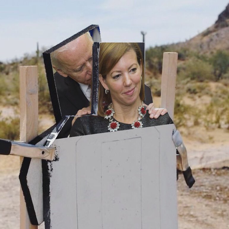 ERockRice's tweet image. #JoeBiden #snifftest #MeToo