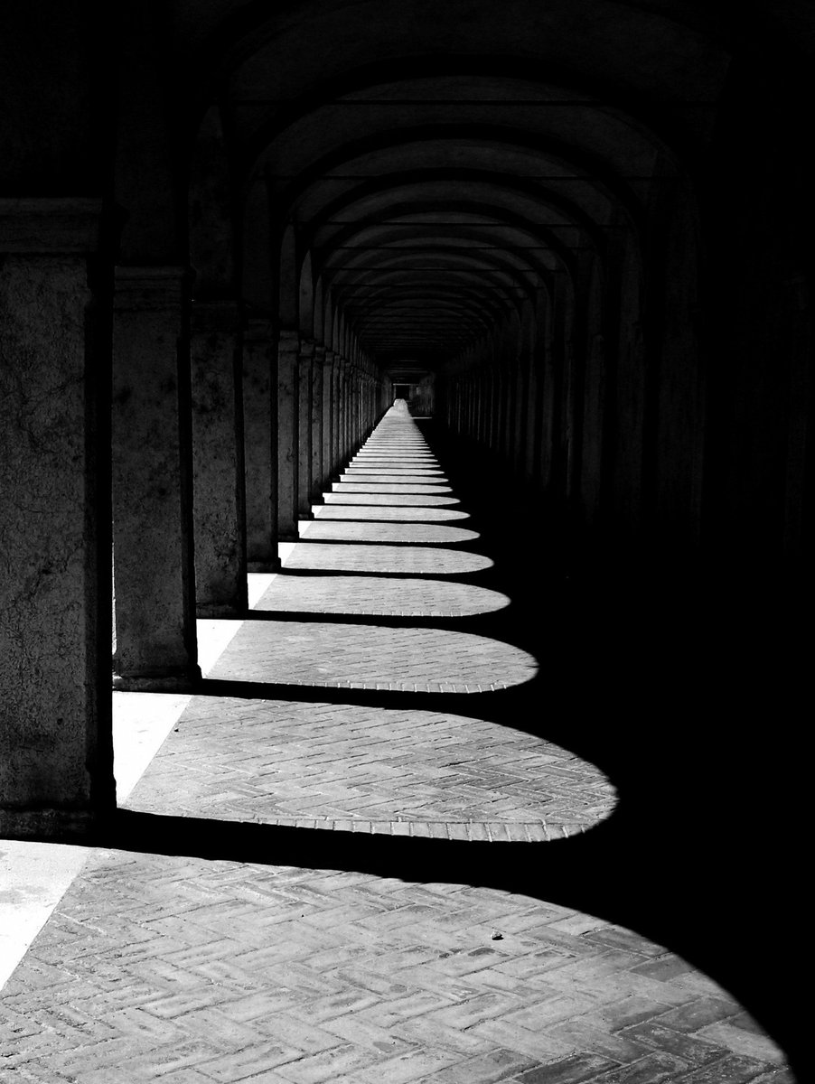 archillect's tweet photo. https://t.co/xBj7Uj5PHP