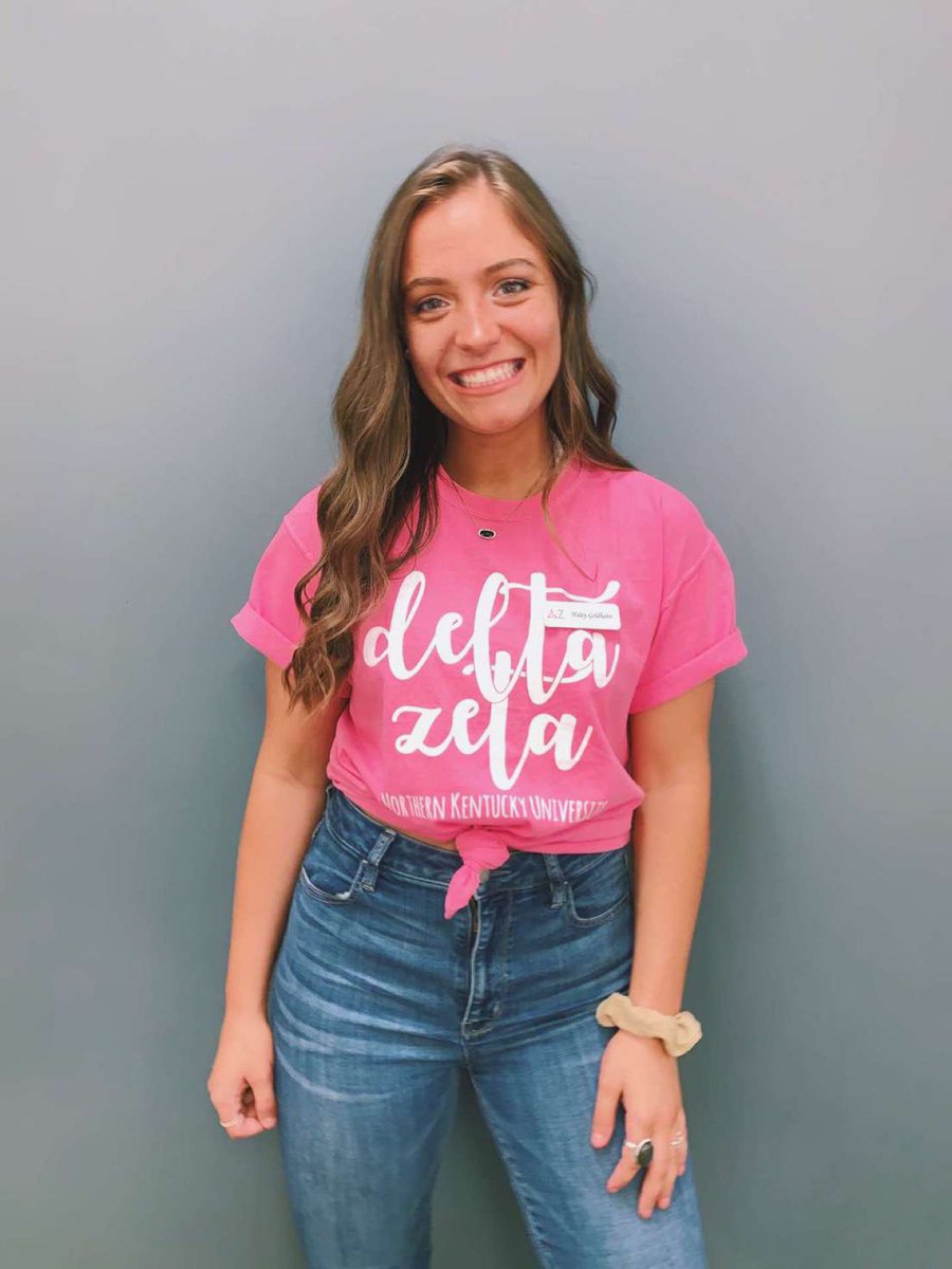 We are so excited to congratulate our newest DreamGirl, Haley Goldhahn (<a href="/haley_goldhahn/">haley</a>)💫 We cannot thank you enough for all that you do for this chapter and we are ecstatic to welcome you to the Eta Rho chapter!❤️💛