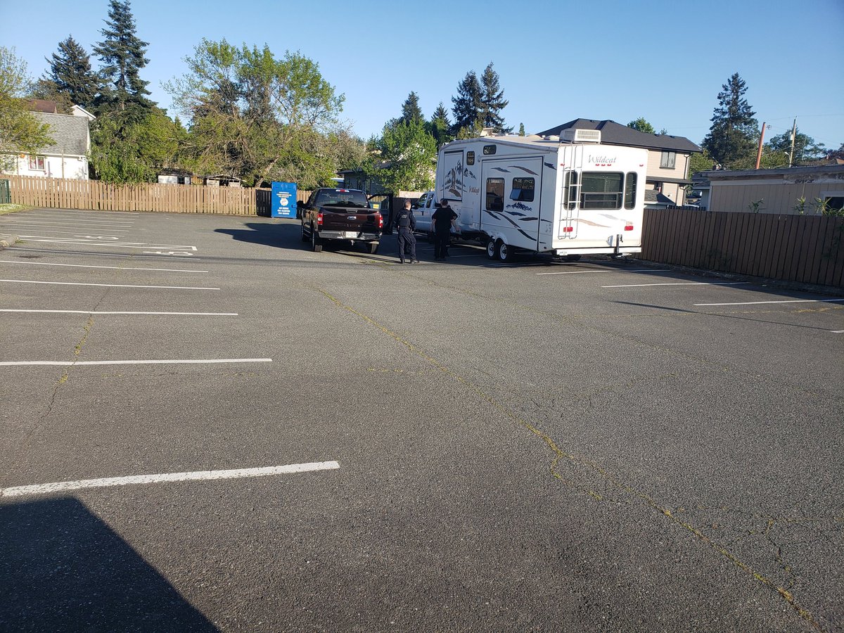 sbaslee's tweet photo. #yyj #saanich #mvi Lavender Ave &amp; Marigold stolen fifth wheel drove over parked car https://t.co/47nTcCM8bS