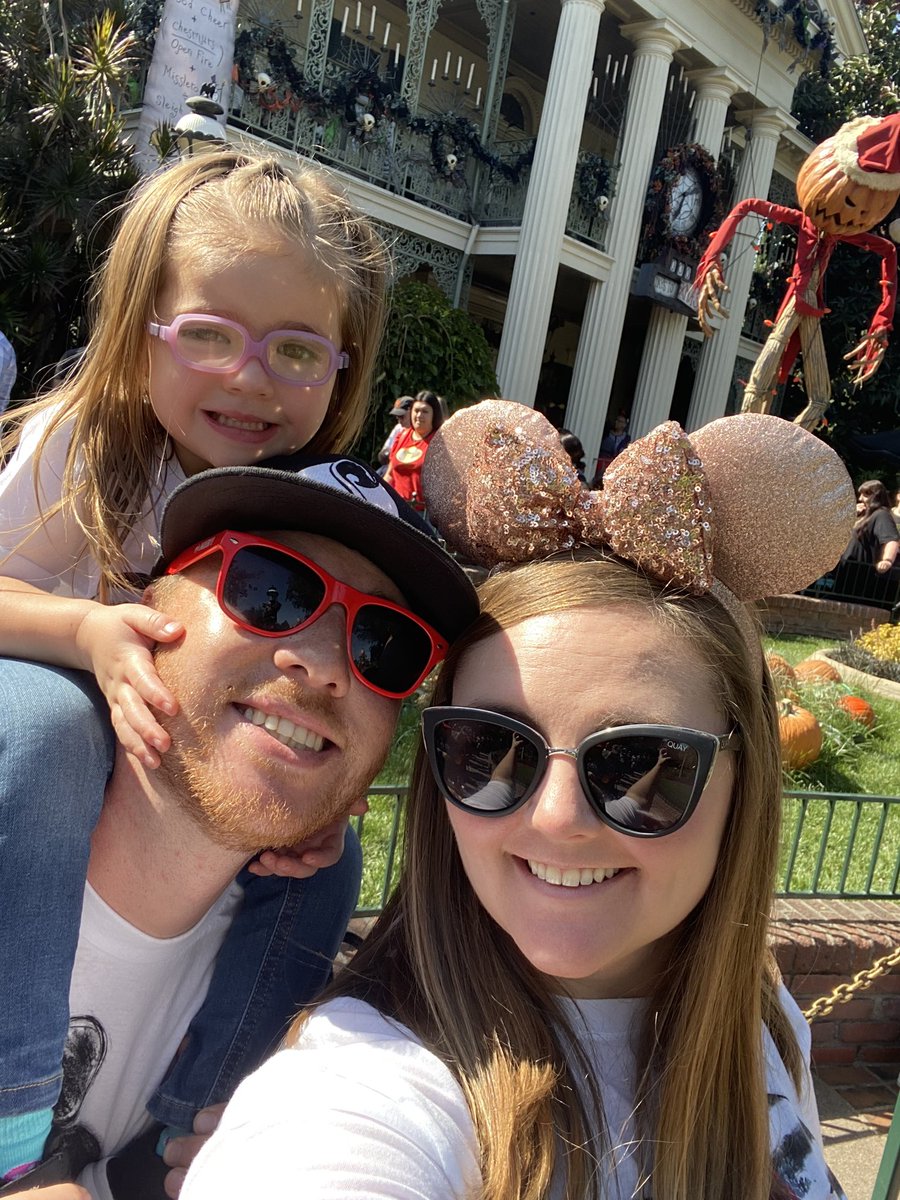 mavissue's tweet photo. Just missing the good days. When we could go out. And visit the happiest place on earth. https://t.co/tATGwCbcEP