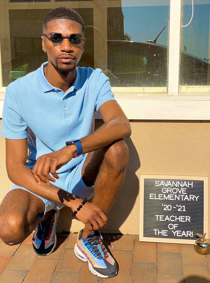 mrjakegilly's tweet photo. It keeps happening for me. Savannah Grove Elementary Teacher of the Year 2020-2021. 🍏 Never ending, God given favor. 🙌🏾 And it’s only year 3.
.
.
.
#TeacherAppreciationWeek #ClaflinGrad #AΦΑ #CallMeMister #BlackBoyJoy https://t.co/kkcZ6jxaxI