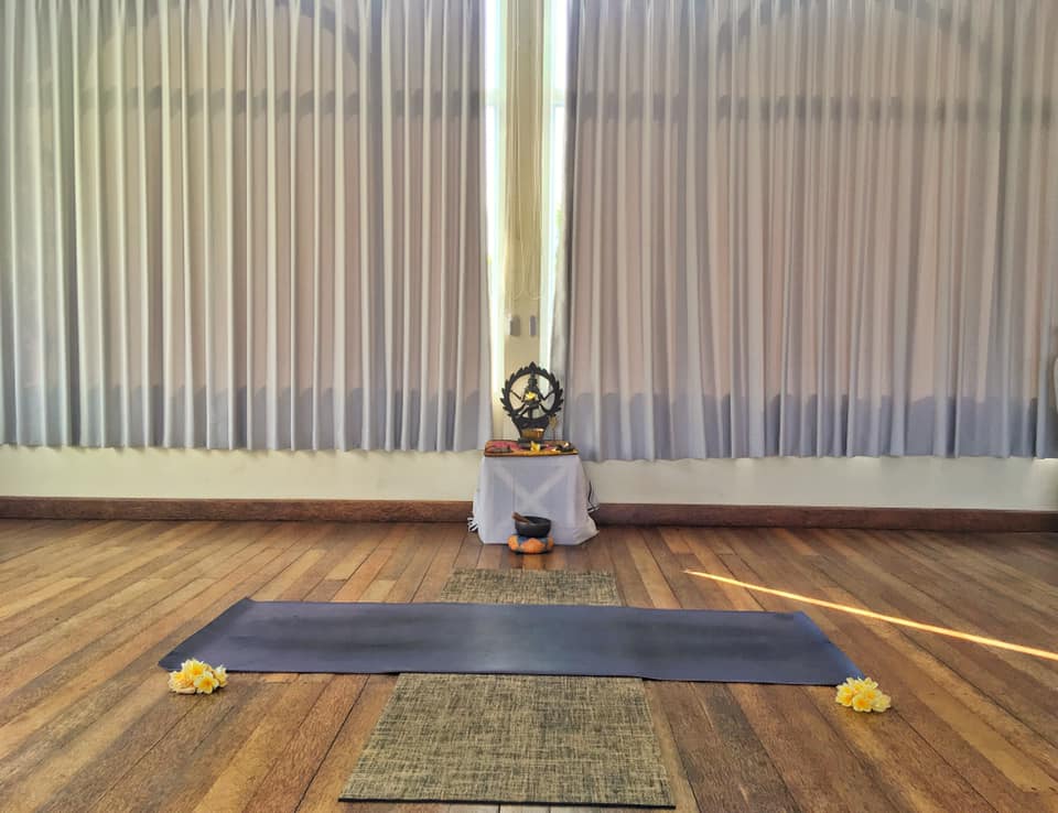 theshalabali's tweet photo. Closing our weekday with gentle vinyasa yoga. Thank you everyone for join the class again today.

Tomorrow is resting day.

join again on Suday for Morning Gentle Vinyasa Yoga

9 am bali time ( +8 GMT ) until May 19, 2020 https://t.co/C889B6UamB