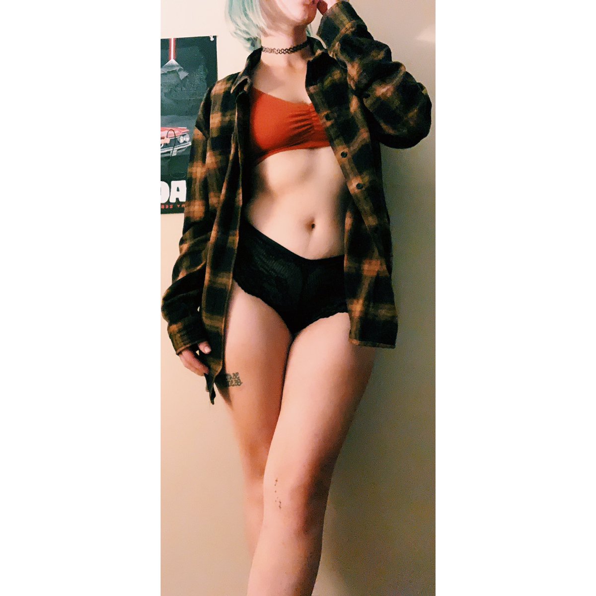bettyblackCB's tweet photo. The things one finds when going through ones phone #onlyfansgirl #FlashbackFriday https://t.co/HxuFUViJ35