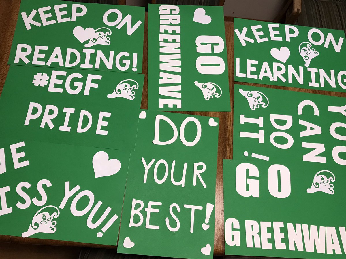 EGFAdamsApples's tweet photo. #thisishowweWAVE #egfpride #cmspride #egfcms Miss my students!! Parade tonight was so fun! Go Greenwave! https://t.co/i6UANJmUGl