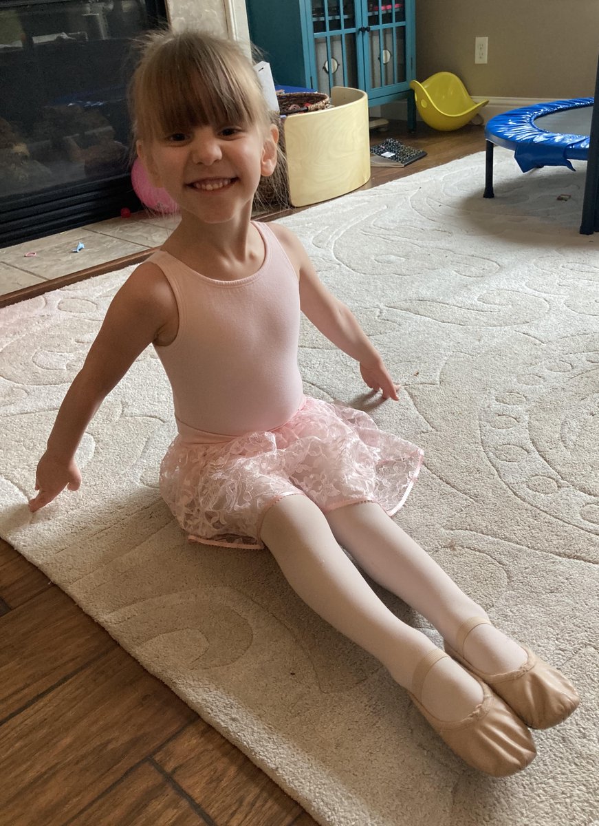 JuneTaylorDance's tweet photo. These kiddos' joy for dance is quite contagious! Congrats to Nora and Elsie on winning last week's #JTSDQuarantine DanceChallenge! Join the fun with our virtual spring quarter as we get ready for the day we can all learn and dance together again: https://t.co/OcGyWw2meu #pdxdance https://t.co/LNdw90xzMd