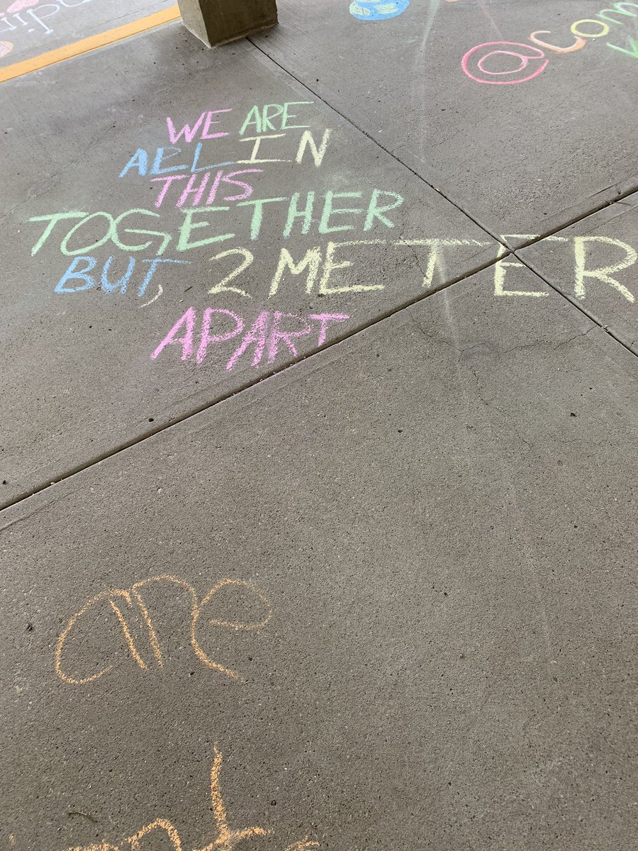 tinabee_77's tweet photo. “Chalking for Seniors” 9th building - Ironwood Estates ~ highlight was when a resident came outside with her mask on &amp; said that we had made her day a little bit brighter #covidwellnessyeg #edmontoncares #stalbert #foundationsofgratitude @glenrosefdn @StolleryKids #yegkids #yeg https://t.co/UT1TFYSn7X