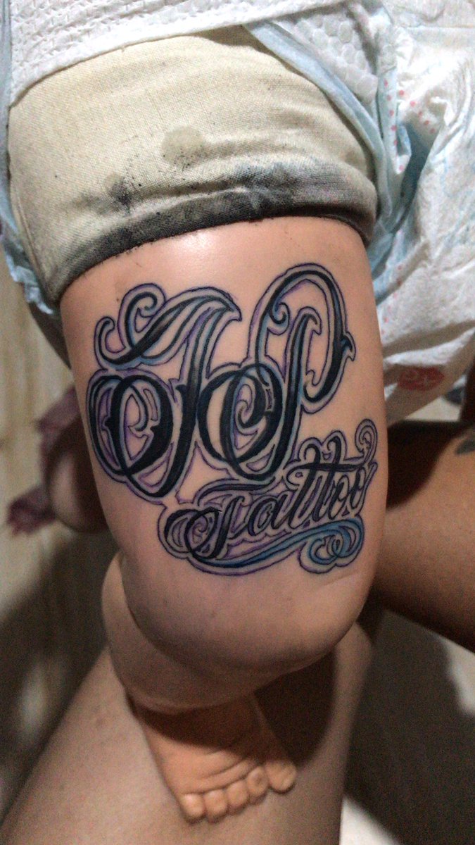 Eu busco smp me aperfeiçoar no faço 🙏🏼🤟🏾💉 lettering