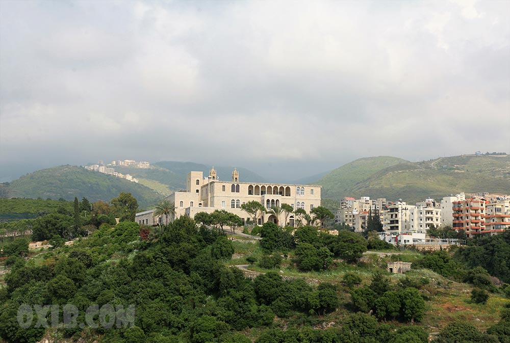 onefineart's tweet photo. Deir el Maounet (Monastery) stands like a Sentinel protecting the Jbeil Byblos city https://t.co/BQIWMwsypk #deir #maounet #monastery #sentinel #sentinelmonastery #lebanonmonastery #lebanonconvent #jbeil #byblos #jbeilbyblos #jbeilcity #lebanon https://t.co/bbkmYAUK65