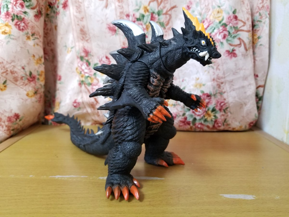 溶鉄怪獣デマーガ ウルトラ怪獣DX 改造 ツルギデマーガのソフビを改造