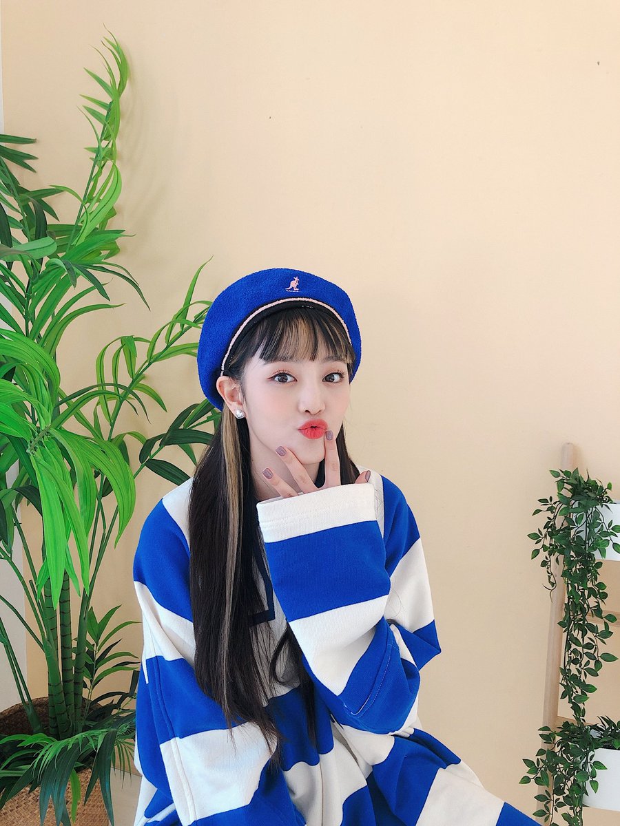MinnieNBrasil's tweet photo. [📸] 08.05.20 • Atualização da Minnie no Twitter.

#GIDLE #아이들_오마이갓 #민니 #MINNIE

@G_I_DLE https://t.co/W9Ri4xxLCJ