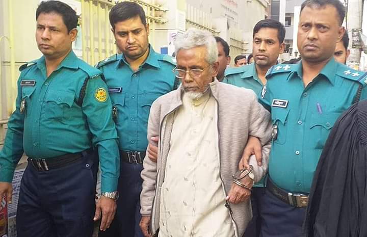 SAyubiOfficial's tweet photo. Abul Asad sir, a genuine intellectual in my country.I have seen him from my childhood and have always found him to be a person of dignified humility despite his ocean of knowledge.I couldn't control my emotion when I remember that the 79-year-old editor in jail. https://t.co/qzqqUAV5ak
