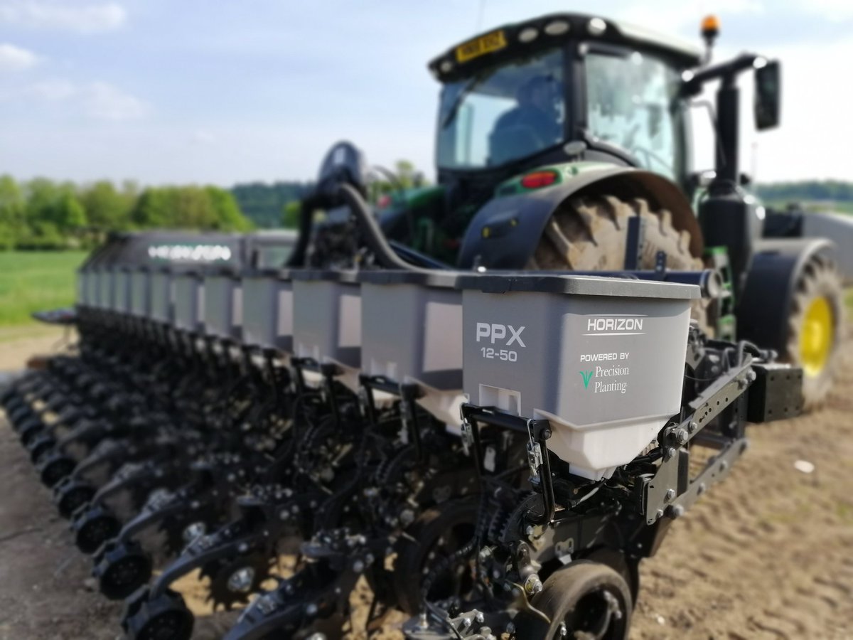 PinPoint_HxGN's tweet photo. A very productive day with the @HorizonAgri team, setting up the new PPX Planter, complete with @precisionplant technology &1500 litre front tank.
#SmartFirmer #DownForce #FurrowForce #vApplyHD #Maize #SmartFarm https://t.co/0JHhOi3qti