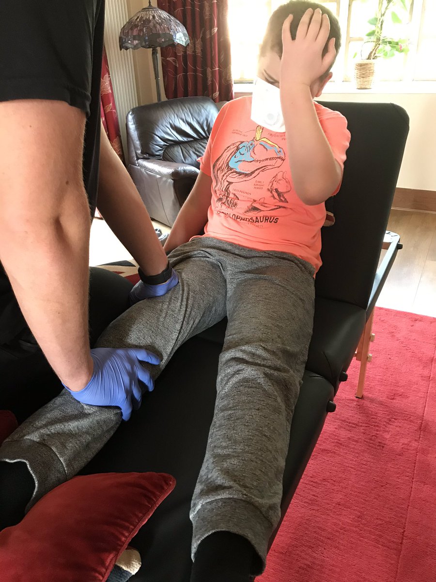 alexs_journey's tweet photo. Tough physiotherapy this morning. Essential leg straightening and bending. Metal femur and reconstructed pelvic bone and tibia. 💪🏻🦿#AlexandersJourney #ChildhoodCancer #CancerRehab #Physiotherapy #BeYourBest #StandForAbility https://t.co/r5ezogSBR4