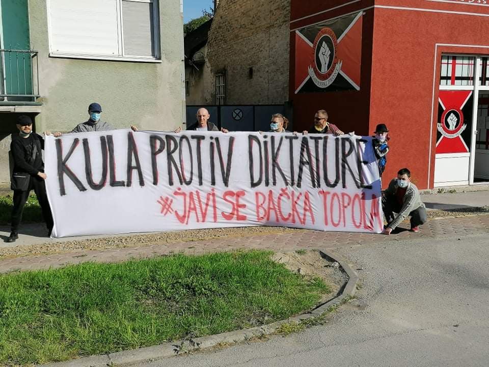 nedavimobgd's tweet photo. #Kula dobila poziv iz #Sombor i prosledila isti ka #BačkaTopola
Lanac gradova u brobi protiv diktature se širi...
#GrađanskiFRONT
#DigniGLAS
#BukomProtivDiktature
#GradoviProtivDiktature https://t.co/Zjhu6mE23M