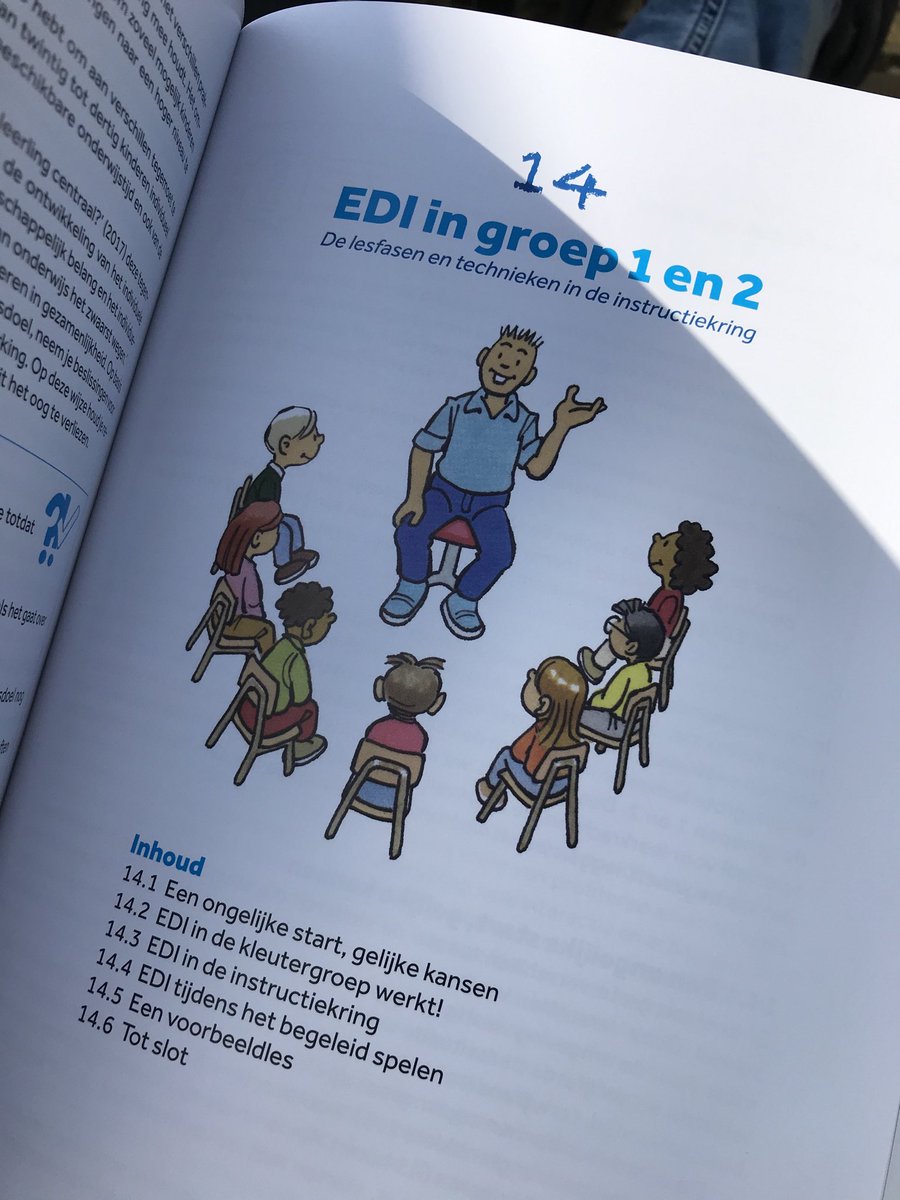 Elap83's tweet photo. Eindelijk het boek in huis en tijd om een stukje te lezen 😁 #EDI2.0 @Onderwijsgek https://t.co/YpQB150uSX