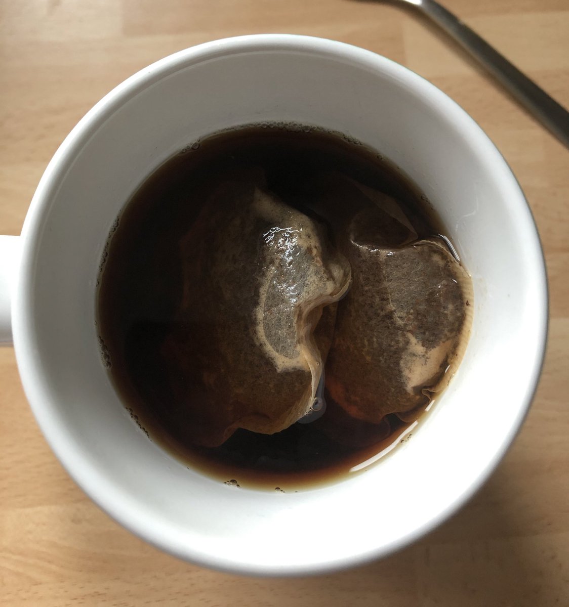 EffieJGannon's tweet photo. This is what tired looks like #doubleteabag #brew #earlyone #caffeineneededplease https://t.co/OQpOgjnwyh