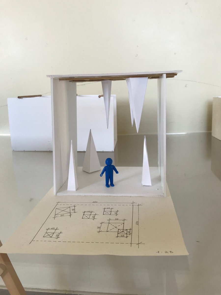 iesmoisesbroggi's tweet photo. Intervencions artístiques: segon cicle d'activitats del projecte Gravitacions de la @fundaciomiro al nostre institut #Gravitacions #beatrizolabarrieta #serafinalvarez #GiraEspai13 https://t.co/f7oQuPVOTs https://t.co/UQYMO8SXNE