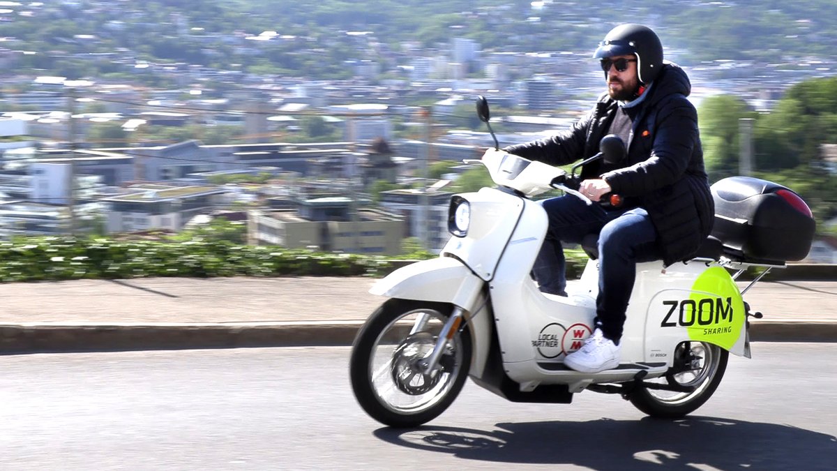 #ESchwalbe: Der Sharing-Anbieter #Zoom startet heute in #Stuttgart. Damit bekommen die Stella-Roller der Stadtwerke Konkurrenz. Zum Video ➡️ ow.ly/uFLU50zAwox
