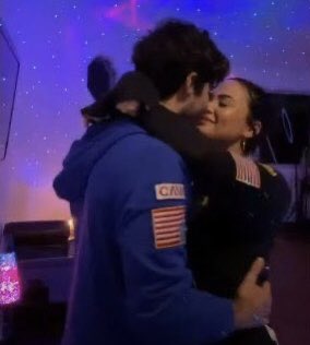 PopCrave's tweet photo. #DemiLovato and rumored boyfriend Max Ehrich kiss in the music video for @ArianaGrande &amp; @JustinBieber’s #StuckwithU. https://t.co/VZzhiRTXuD