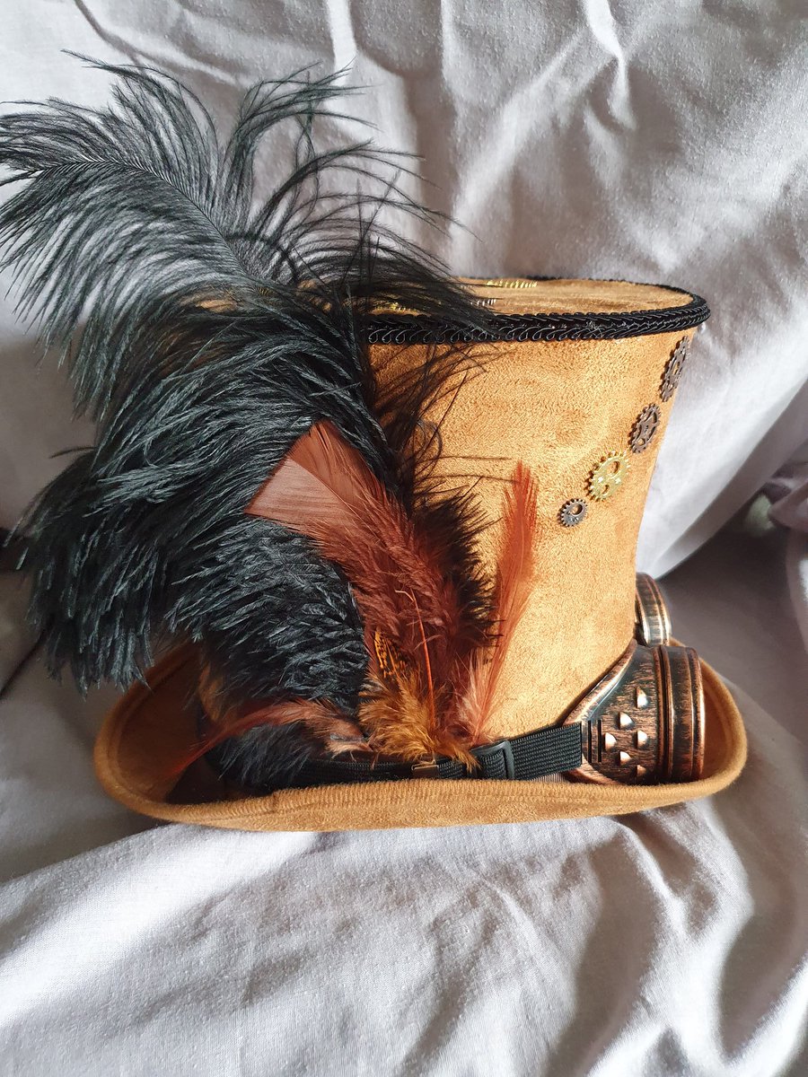 hat_trix_'s tweet photo. New hats listed on etsy #lovehats #steampunk #madhatter #allsorts #handmade #HandmadeHour #oneoff no two the same https://t.co/4QVYrTtGzA