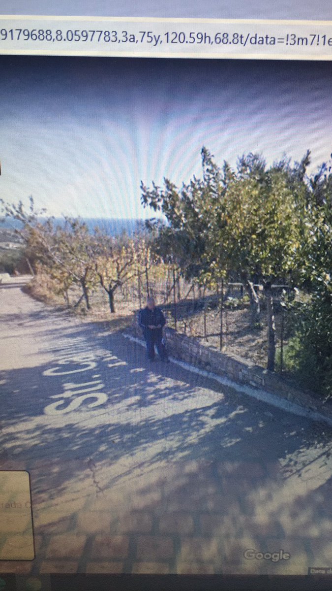 TROVATO MIO NONNO SU GOOGLE MAPS NELLA STRADA DI CASAAAAA STO URLANDO DHSHSHAJAJHAHAHJAJAJAJJAJAJAJAWWHAHAAJAJJAJAAJAJAJAJAJAAHHAHAHAHAHAHHAJAJJAJJ