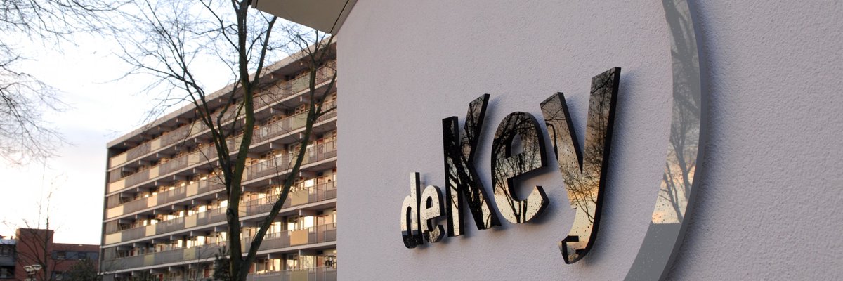 Dutchvlog's tweet image. Deze mnd woon ik 31jr in een woning van #deKey. Ik kan  beamen dat t een autistisch, onkundig + asociaal organisatie is. Tis geen #woningcorporatie maar een #vastgoedbeheerder. #Huurders zijn slechts melkkoeien die gemolken moeten worden. #huurverhoging tijdens #corona = waanzin