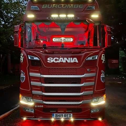 Please spare a few seconds to give Emma's stunning "Big Red" Scania a 'like' in the virtual truck show! We hope she gets the recognition she deserves for this beautiful vehicle 👍☑️🚛 facebook.com/16107706727762…
