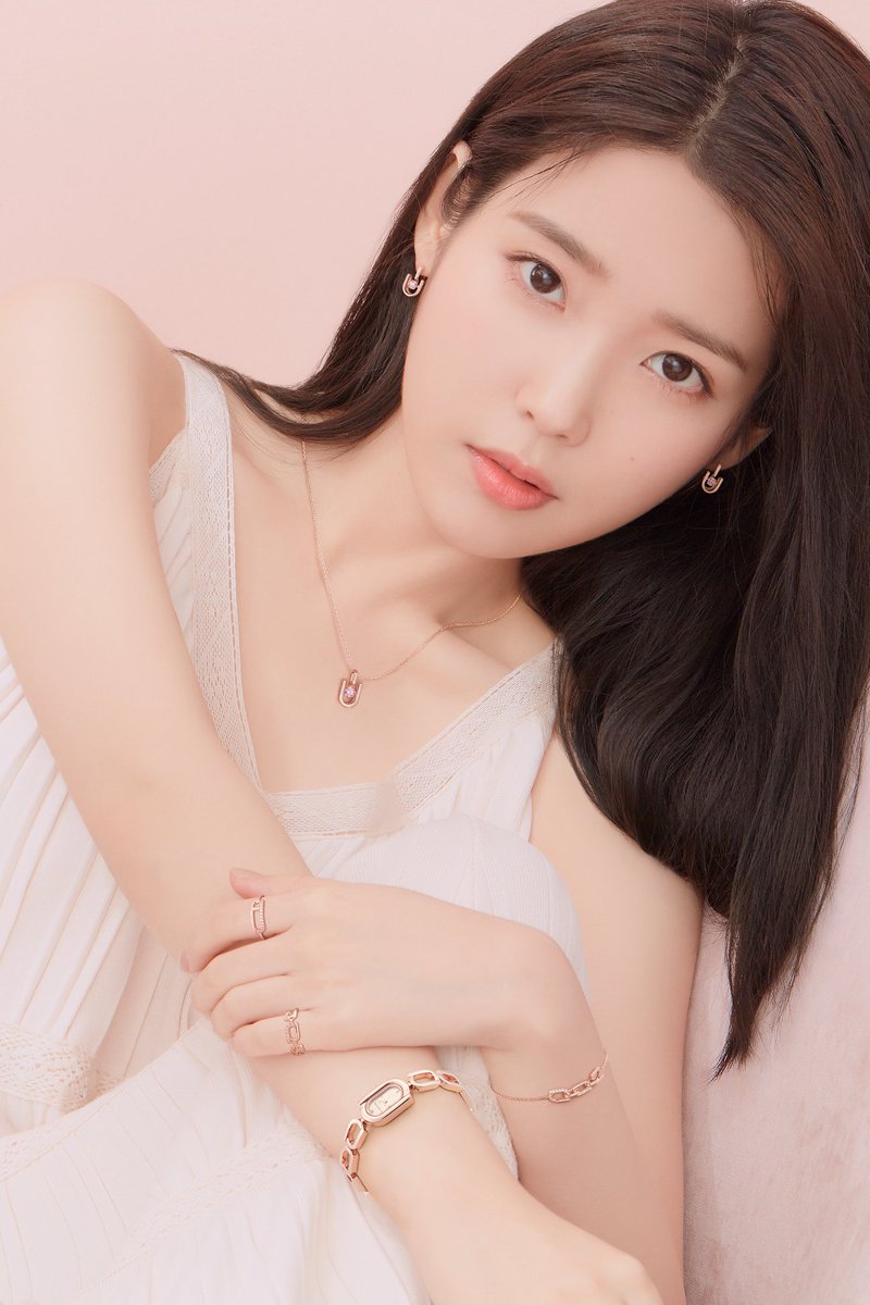 YungLing_TW's tweet photo. #IU x #JESTINA #IPINKU
2020SUMMER 'I PINK U' 廣εε
¬ι
πΌ ππΌππΎ π π€ππ‘β π·πΈπππ
πΈ #DEWORE
π€ππ‘β πΉπΏππΏπΈπ #FLOLET
π€ππ‘β ππΌππΈπΏπΏπ & π·ππΈ π½ #MIOELLO #DUEJ
https://t.co/mBCQrcMDXf
https://t.co/JgmRhMxvGw
#μμ΄μ #μ΄μ§μ #ζη₯ζ©
#happyIUday_Taiwan https://t.co/SImxsYiaCu