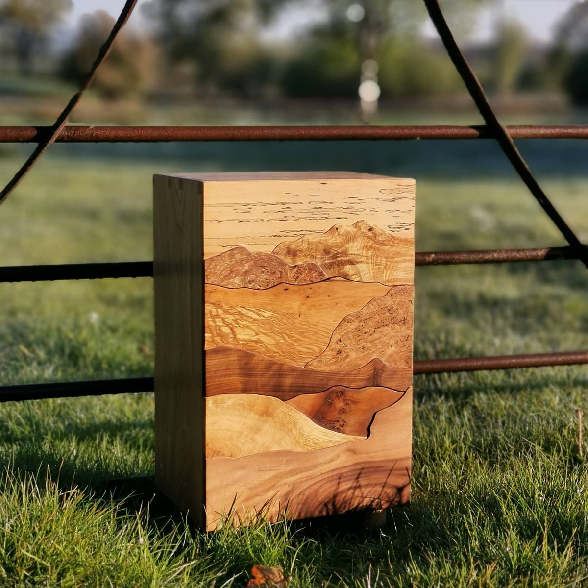 New addition to the 'Fell' range.. Do you like my drawers?! 😉
#furniture #lakelandfells #LakeDistrict #cumbria #bespokefurniture #bringtheoutsidein #cabinetmaker #woodwork #furnituremaker #interiordesign @herdwicktweed