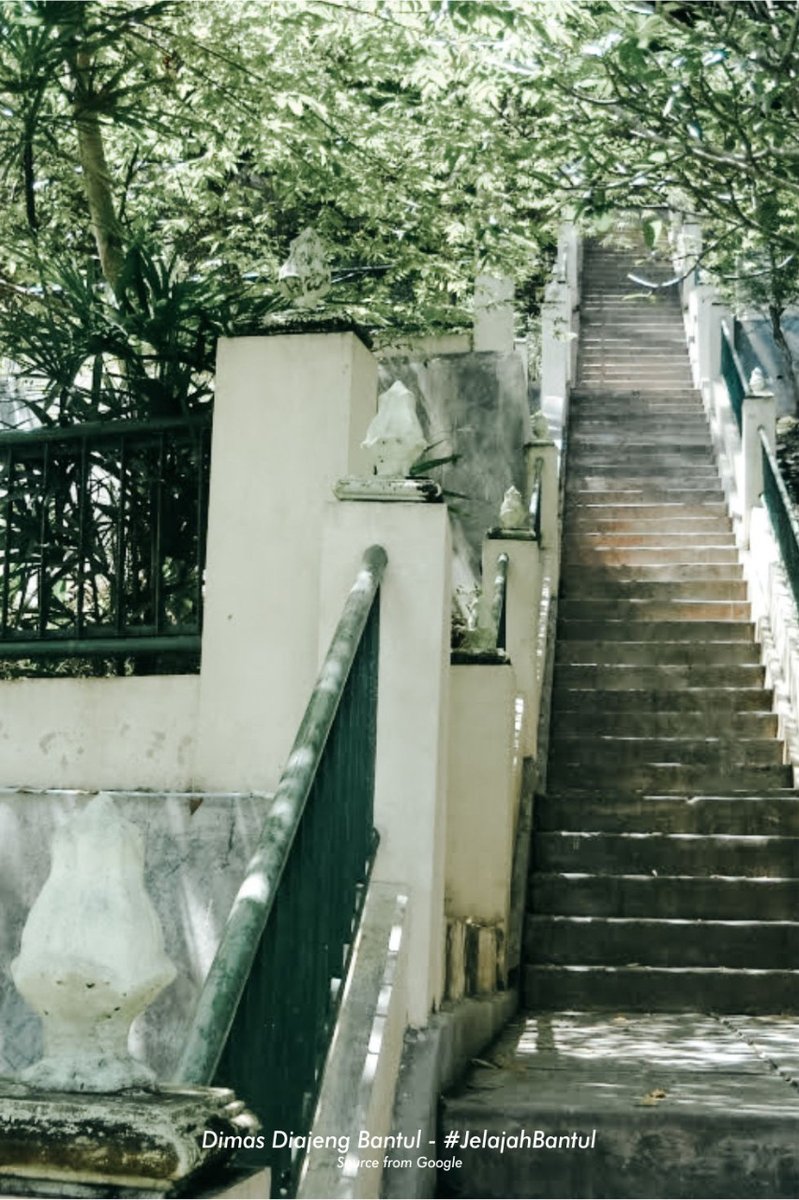 Ada yang tau ini anak tangga menuju ke destinasi apa?