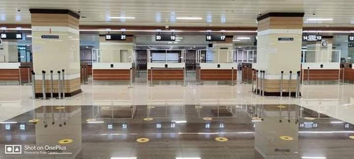 Nriabroad's tweet photo. Police all set to ensure smooth handling of NRI arrivals

Expatriates to be escorted to quarantine facility after medical screening
Read More 👉 https://t.co/AmnNsTOHFm
.
.
.
.
.
.
.
#NRIAbroad #Thehindu #Covid19 #NRIArrivals https://t.co/0EbMfth5cx