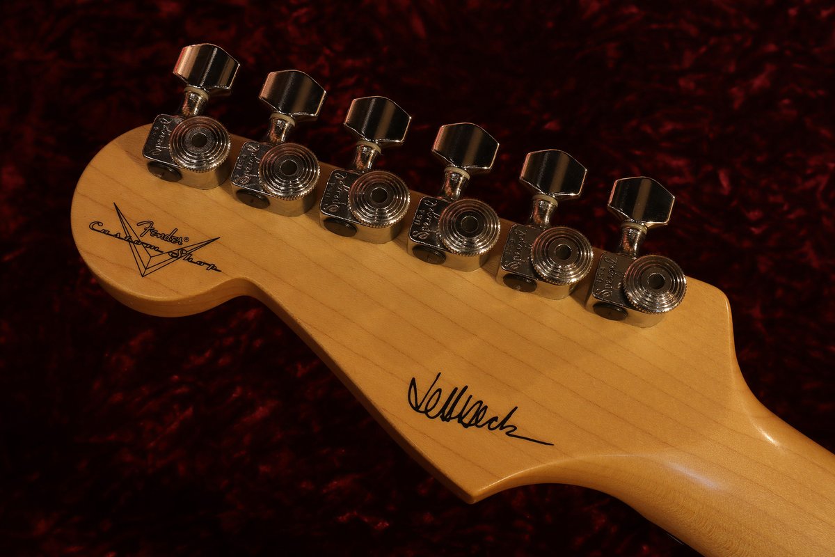 クロサワ楽器 G Club Tokyo メインアカウント On Twitter 中古入荷速報 Custom Shop製 Jeff Beck Stratocaster入荷 ロック式ペグ ローラーナット 2点式トレモロ ノイズレスピックアップとある意味最強スペックのストラトです どんなジャンルにも使える1