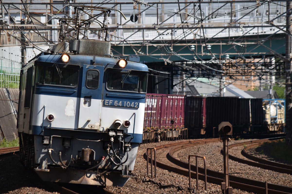 Keiyo_Freight's tweet photo. 1094レ EF64-1042 1430稲毛C通過済み
今日は本当のフルコン https://t.co/vkaTAwFd5p