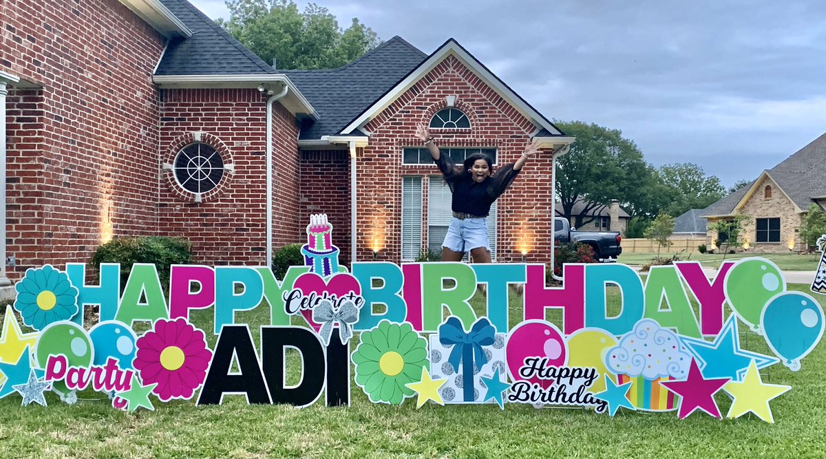 adisynabanilla's tweet photo. 19 and still eating off the kids menu!! 👏🏽👏🏽🥳🥳 https://t.co/ziYa0LsHHX