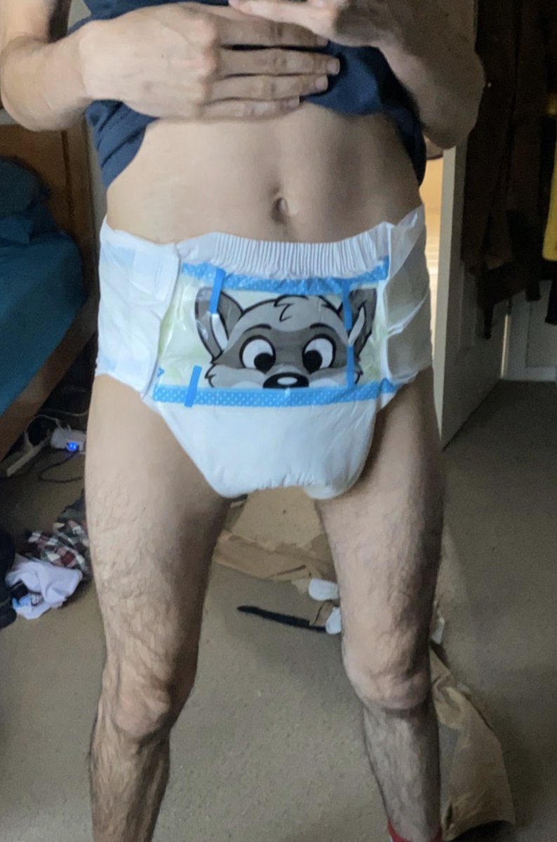 MelbourneDLBoy's tweet photo. Friday. Pants off. Diaper on. #abdl #diaperboy #abuniverse @ABUNappies https://t.co/sNVBBY4MJV