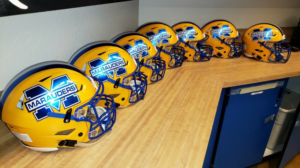 CoachThompy's tweet photo. @CoachFore @SSovacool55 @coach_bottom @rcg999 @CoachKryjewski @SDFNLMagazine @CoachRoachLJ @coach_hales @troyeverhart Mira Mesa HS https://t.co/vcLC4n6tMJ